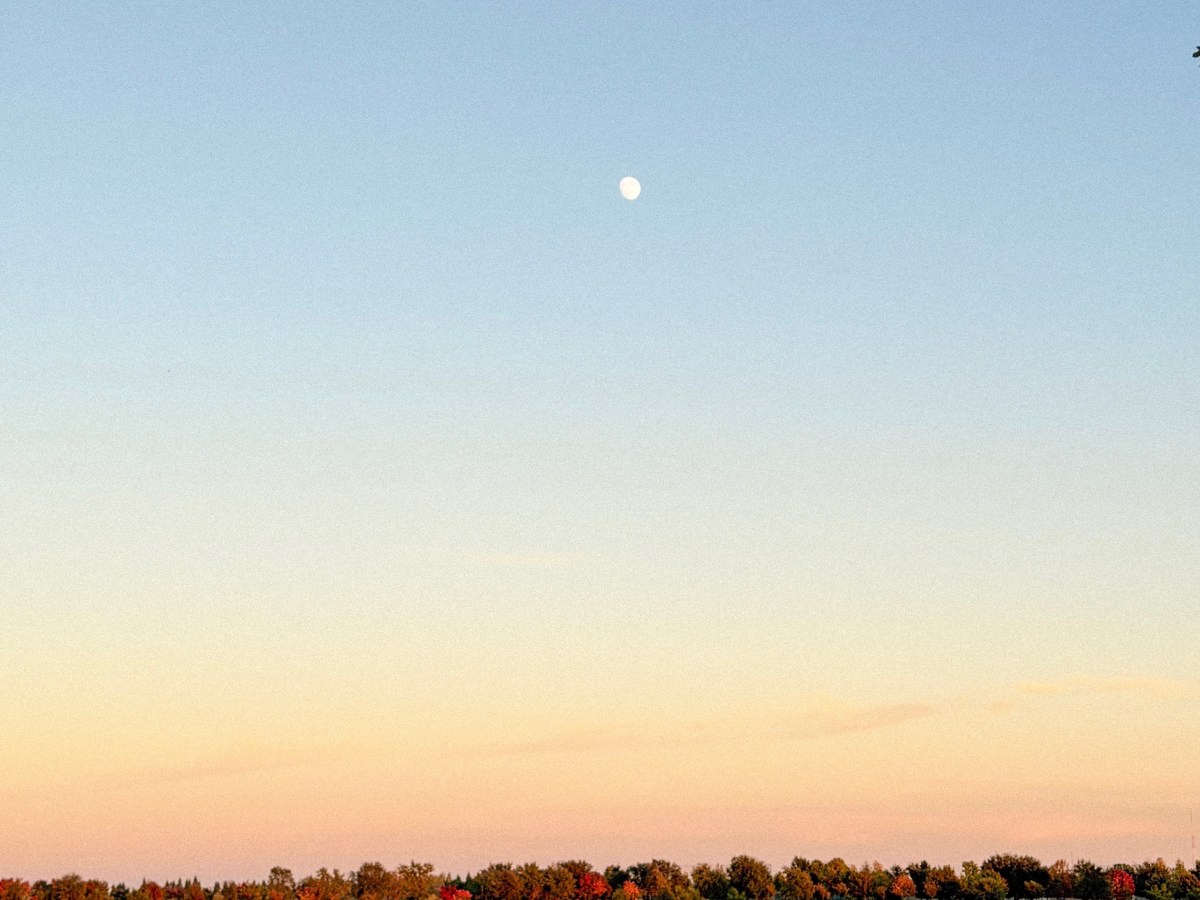 I feel the winter breeze in the&nbsp;air